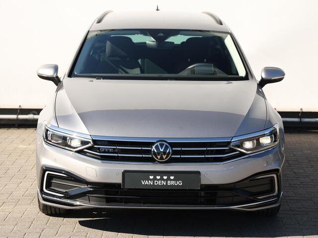 Volkswagen PASSAT 1.4 TSI PHEV GTE Business 218pk DSG | LED | Navigatie | Head up display | Side assist | Stoelverwarming | Camera |