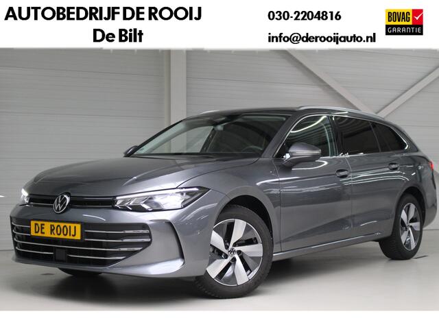 Volkswagen PASSAT Variant 1.5 eTSI Business DSG Navigatie | Head Up Display | Keyless Entry | Elektrisch bediende achterklep | DCC