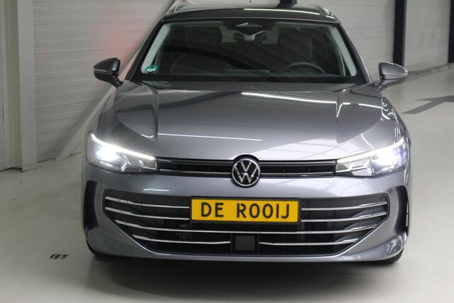 Volkswagen PASSAT Variant 1.5 eTSI Business DSG Navigatie | Head Up Display | Keyless Entry | Elektrisch bediende achterklep | DCC