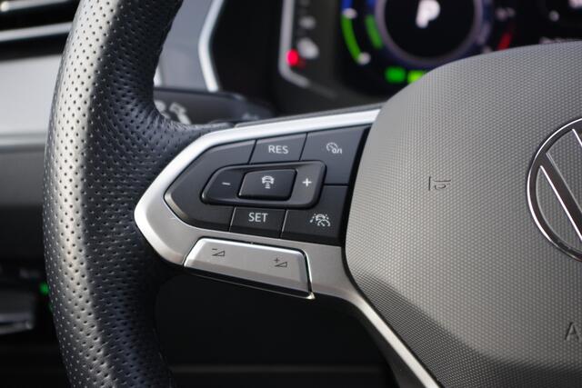 Volkswagen PASSAT Variant 1.4 TSI PHEV GTE 218 PK Business, Elek. Trekhaak, Leder-Alcantara, Digitale Cockpit