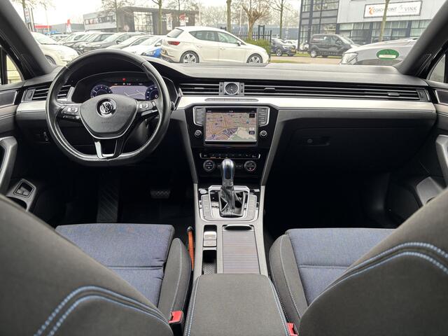 Volkswagen PASSAT Variant 1.4 TSI GTE Connected Series | Afn. Trekhaak | Stoel Verwarming | Navigatie |
