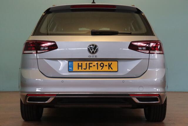Volkswagen PASSAT Variant 1.4 TSI PHEV GTE Business | NAVI | CAMERA + PDC | ADAP CRUISE | STOELVERW+MASSAGE | LANE-ASSIST |