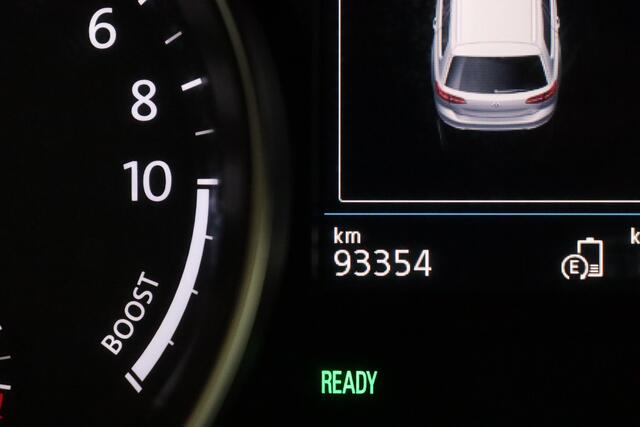 Volkswagen PASSAT Variant 1.4 TSI PHEV GTE Business | NAVI | CAMERA + PDC | ADAP CRUISE | STOELVERW+MASSAGE | LANE-ASSIST |