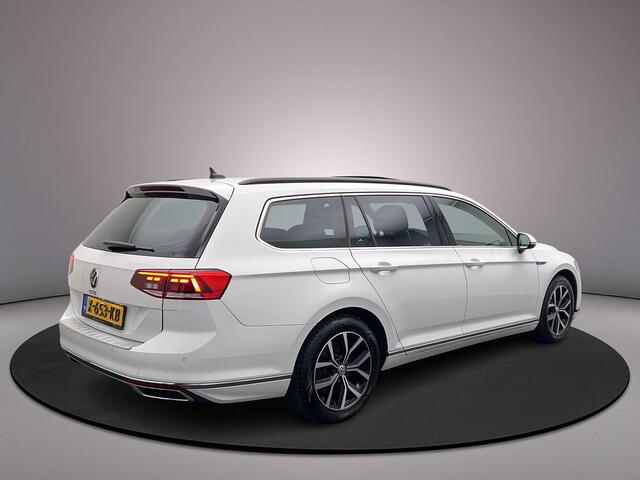 Volkswagen PASSAT Variant GTE Business 1.4 TSI eHybrid 218pk DSG Automaat Panoramadak, Adaptive cruise control, Navigatie, Stoelverwarming, Parkeersensoren, LED koplampen