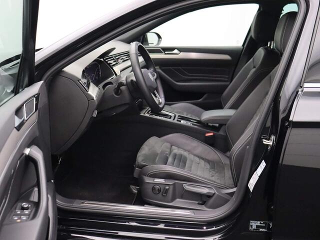 Volkswagen PASSAT Variant R-Line Business 1.5 TSI 150pk DSG Automaat Adaptive cruise control, Navigatie, Achteruitrijcamera, Elektrische achterklep, LED matrix koplampen, Stoelverwarming