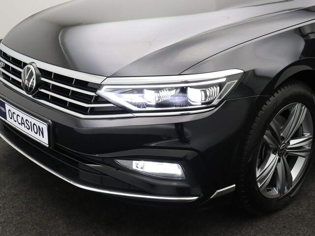 Volkswagen PASSAT Variant R-Line Business 1.5 TSI 150pk DSG Automaat Adaptive cruise control, Navigatie, Achteruitrijcamera, Elektrische achterklep, LED matrix koplampen, Stoelverwarming