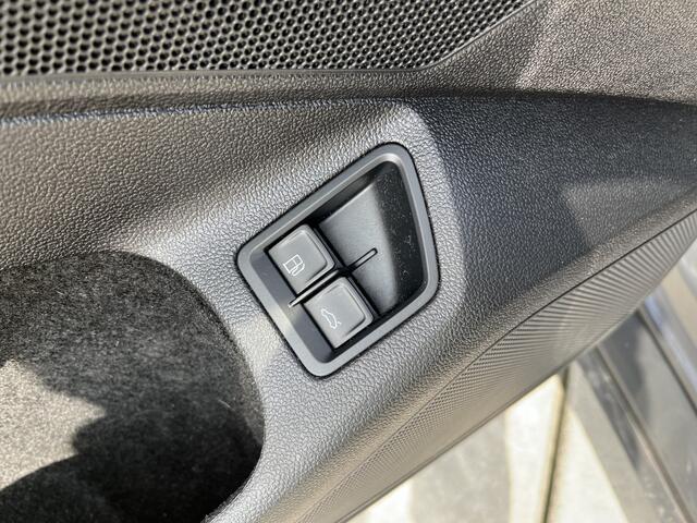 Volkswagen PASSAT Variant 1.4 TSI PHEV GTE Business / AUTOMAAT/ 17" LMV/ CLIMA/ ADAPT. CRUISE/ DAB/ NAVI/ APP-CONNECT/ PARK. SENSOREN + CAMERA/ BLUETOOTH/ LED/ DIGITAL DASH