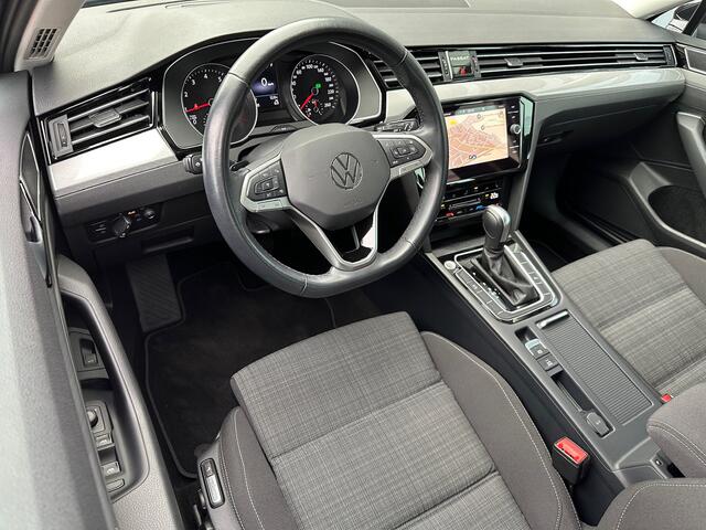 Volkswagen PASSAT Variant 1.5 TSI 150pk DSG Business | Ergo stoel | Camera | Head up | Carplay | Rijklaar incl. 1 jaar Bovag garantie