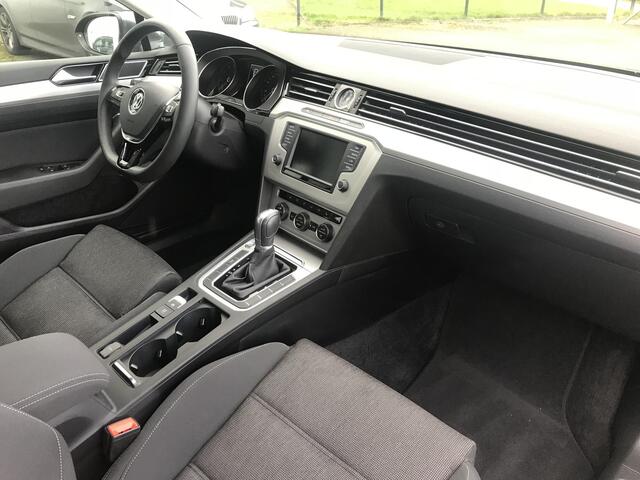 Volkswagen PASSAT Variant 1.4 TSI ACT Connected Series Plus, Adaptive Cruise control, automaat Een proefrit levert het bewijs. Neem contact op en we maken een afspraak!