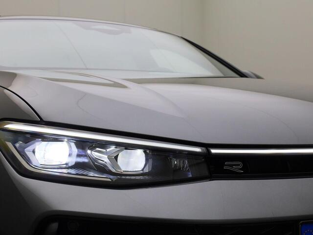 Volkswagen PASSAT Variant 1.5 eHybrid R-Line Edition