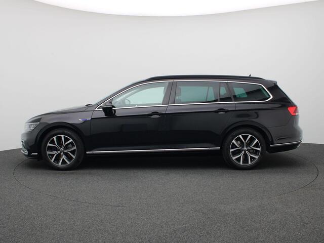 Volkswagen PASSAT Variant 1.4 TSI PHEV GTE Business 218PK DSG virtual cockpit, trekhaak, 360gr. camera, keyless, massagestoel, inklapbare spiegels, adaptive cruise, side assist, stoelverwarming, 17" lichtmetaal