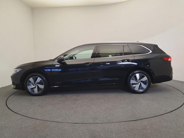 Volkswagen PASSAT Variant 1.5 eTSI 150pk DSG/AUT Business Nieuw Model, Wegklapbare trekhaak, 360° camera,