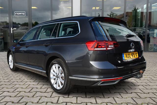 Volkswagen PASSAT Variant 1.4 TSI PHEV GTE | Dealer Onderhouden | Pano | Trekhaak |