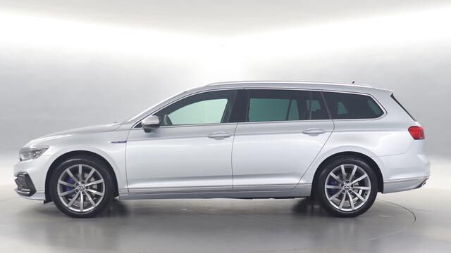Volkswagen PASSAT Variant GTE 1.4 TSI eHybrid 218pk PHEV Business / Navigatie / Leder interieur / Camera / Trekhaak