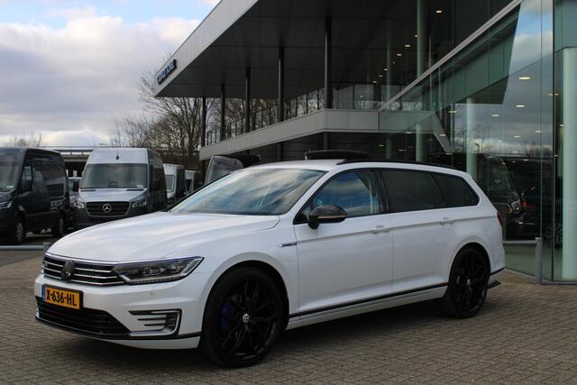 Volkswagen PASSAT Variant 1.4 TSI GTE - Navi - Camera - Nappa Leer - ACC - LED - Trekhaak - Rijklaar