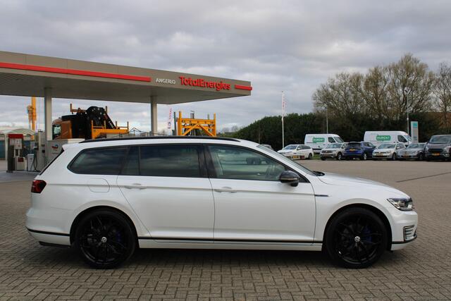 Volkswagen PASSAT Variant 1.4 TSI GTE - Navi - Camera - Nappa Leer - ACC - LED - Trekhaak - Rijklaar