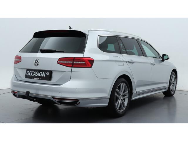Volkswagen PASSAT Variant 1.5 TSI 150pk DSG Highline Business R Panoramadak Leder