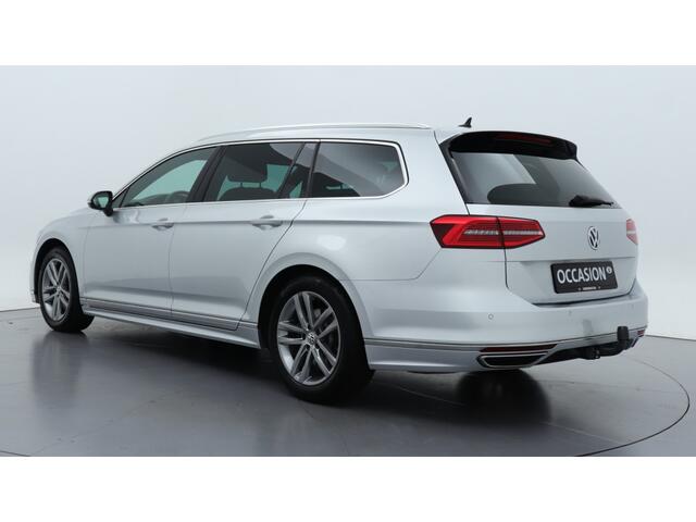 Volkswagen PASSAT Variant 1.5 TSI 150pk DSG Highline Business R Panoramadak Leder