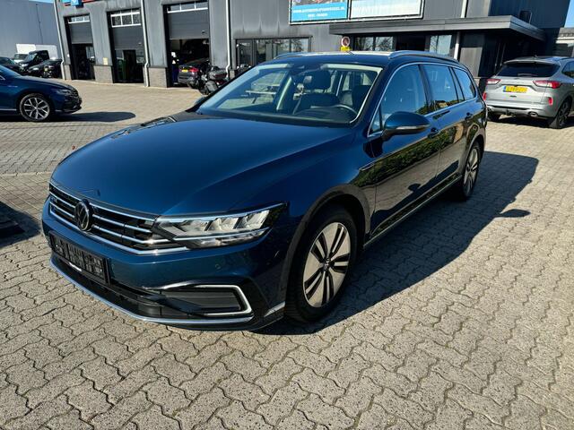 Volkswagen PASSAT 1.4 TSI PHEV GTE Business leer, virtual cockpit, trekhaak