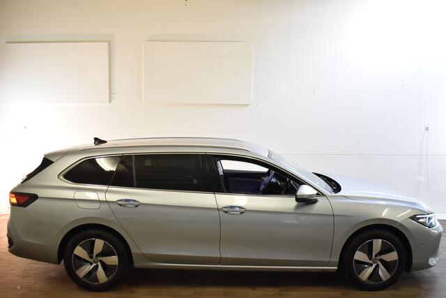 Volkswagen PASSAT Variant 1.5 eTSI 150PK DSG BUSINESS ALCANTARA/CAMERA/TREKHAAK