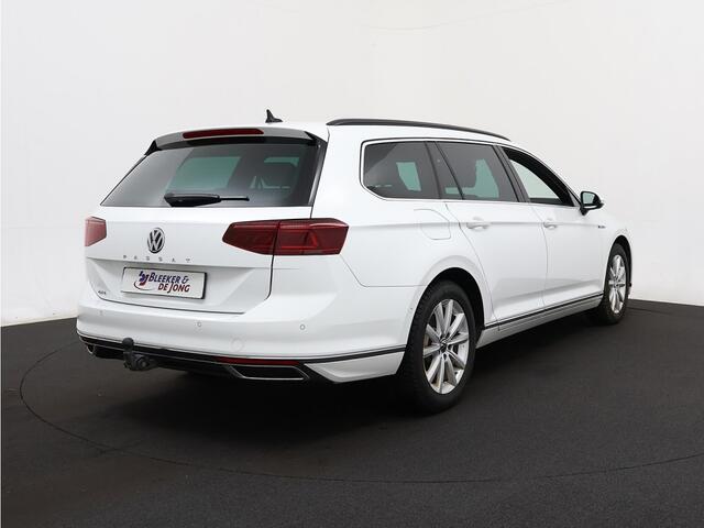 Volkswagen PASSAT Variant 1.4 TSI GTE Business | Pano | LED | Virtual | Stoelverwarming | Trekhaak 10-2020 79.017 KM