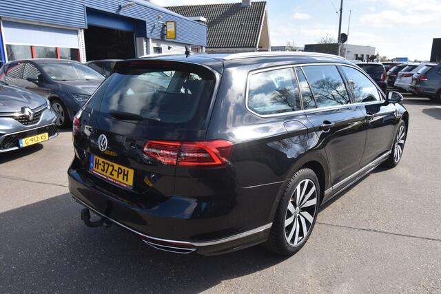 Volkswagen PASSAT Variant 1.5 TSI Highline Business R , TREKHAAK , CLIMATR , NAVI , LED KOPLAMPEN , PDC V+A ,
