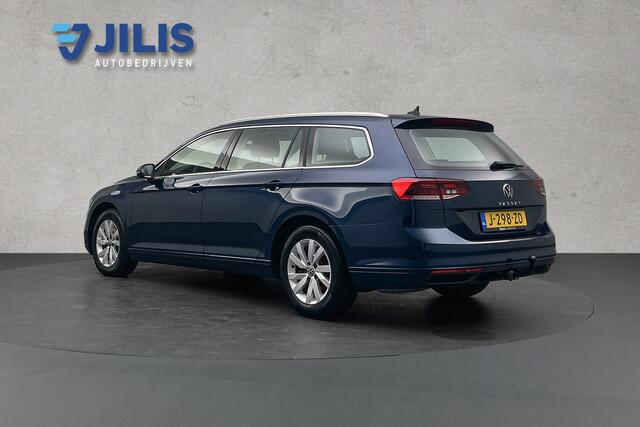 Volkswagen PASSAT Variant 1.5 TSI Business | ACC | LED | Climate control | Camera | Trekhaak | Apple carplay