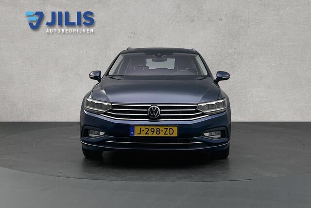 Volkswagen PASSAT Variant 1.5 TSI Business | ACC | LED | Climate control | Camera | Trekhaak | Apple carplay