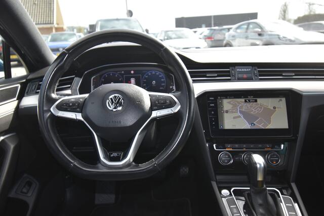 Volkswagen PASSAT Variant 1.5 TSI Elegance Business R , PANODAK ,VIRTUAL COCKPIT , LED KOPLAMPEN , A UITRIJ CAM ,