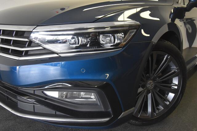Volkswagen PASSAT Variant 1.5 TSI Elegance Business R , PANODAK ,VIRTUAL COCKPIT , LED KOPLAMPEN , A UITRIJ CAM ,