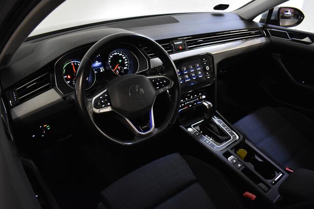 Volkswagen PASSAT Variant GTE 218PK DSG HYBRID PHEV GTE NAVI/PDC/TREKHAAK