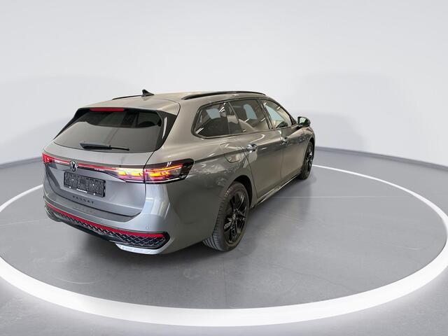 Volkswagen PASSAT Variant 1.5 eTsi 272pk DSG R-Line Edition · Keyless · 360 Camera · Elek. Trekhaak · Elek.Achterklep · Apple/Android Car Play · 18'' Inch · Garantie t/m Augustus 2026