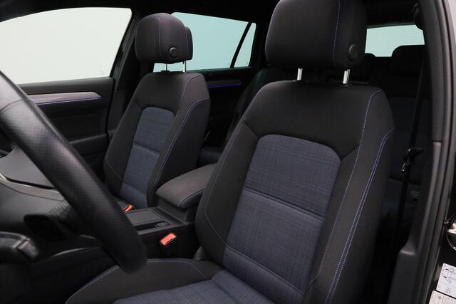 Volkswagen PASSAT Variant 1.4 TSI 218 pk DSG GTE Business | Panoramadak | Trekhaak | Navigatie Discover Pro | Rondomzicht camera | IQ Light | Head-up display