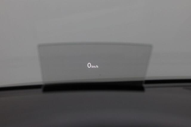 Volkswagen PASSAT Variant 1.4 TSI 218 pk DSG GTE Business | Panoramadak | Trekhaak | Navigatie Discover Pro | Rondomzicht camera | IQ Light | Head-up display