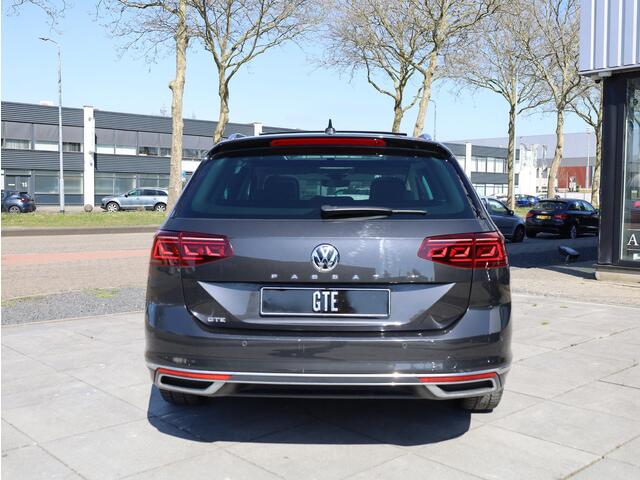 Volkswagen PASSAT Variant GTE 1.4 TSI PHEV Panodak | Vol Leer | 360°Camera | Virtual | Keyless | Memory | IQ Light