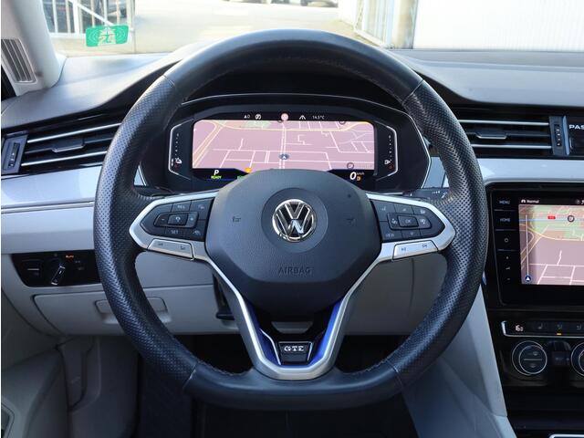Volkswagen PASSAT Variant GTE 1.4 TSI PHEV Panodak | Vol Leer | 360°Camera | Virtual | Keyless | Memory | IQ Light