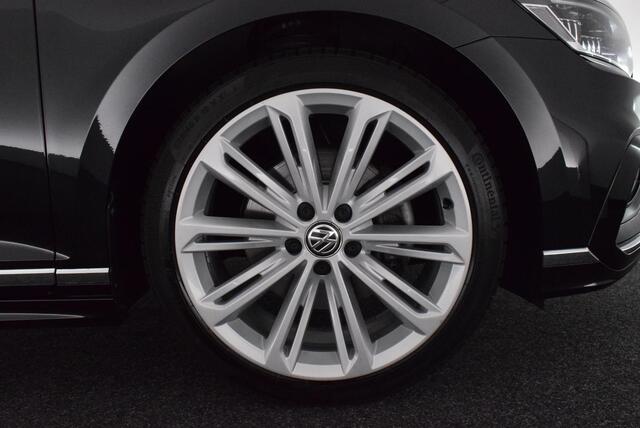 Volkswagen PASSAT Variant 1.5 TSI 150pk DSG R-Line Elegance Keyless Camera Virtual Cockpit Led Panoramadak Navigatie