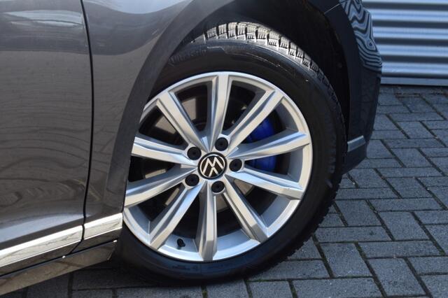 Volkswagen PASSAT 1.4 TSI PHEV GTE / ADAP. CRUISE / P.CAM. / 100% DEALER ONDH.
