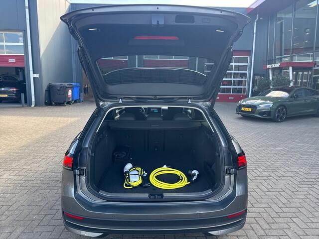 Volkswagen PASSAT 1.5 TSI E-HYBRID BUSINESS TREKHAAK/CAMERA/NAVI/CARPLAY/ACC/STOEL