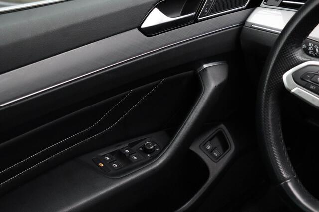 Volkswagen PASSAT Variant GTE 1.4 TSI DSG Highline | Trekhaak |
