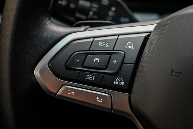 Volkswagen PASSAT Variant 1.5 eTSI Business ACC|DCC|HarmanKardon|Trekhaak