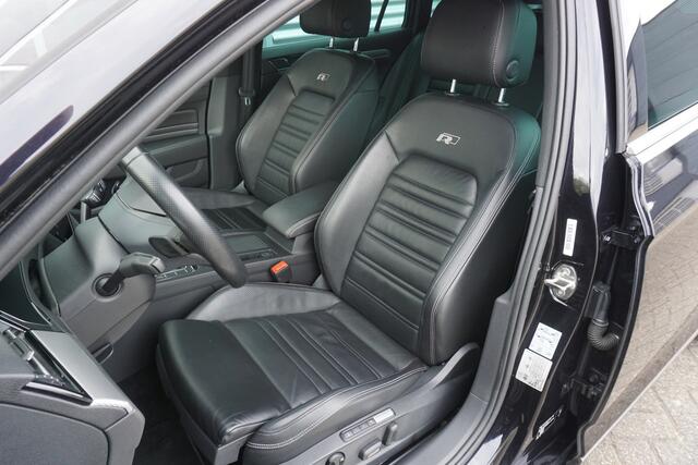 Volkswagen PASSAT Variant 1.5 TSI DSG Elegance R-Line | ACC | Panoramadak | Camera | Winter Pakket | Virtual Cockpit | 2x R-Line | Trekhaak |