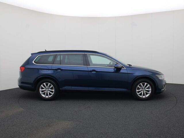 Volkswagen PASSAT Variant 1. 5TSI 150PK Business DSG automaat | Achteruitrijcamera | Stoelverwarming | Navigatie | Ergo-stoelen |