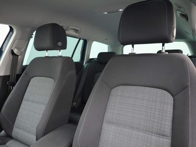 Volkswagen PASSAT Variant 1. 5TSI 150PK Business DSG automaat | Achteruitrijcamera | Stoelverwarming | Navigatie | Ergo-stoelen |