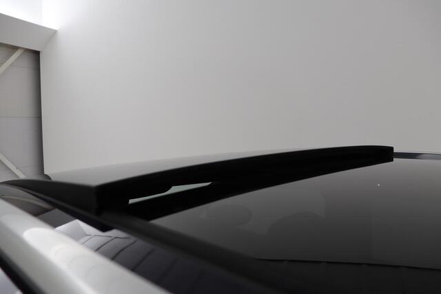 Volkswagen PASSAT 1.5 TSI R Line | Panoramadak | Nappaleder | Stoelverwarming | Camera | Keyless | Trekhaak | Adaptive cruise | Carplay | LED Plus | Carplay