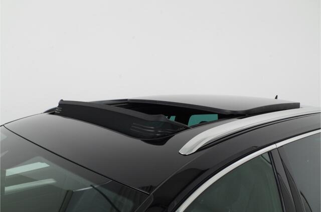 Volkswagen PASSAT Variant 1.4 TSI GTE Highline > Pano.schuif/trekhaak/Adapt. cruise/Camera/stoelverwarming...