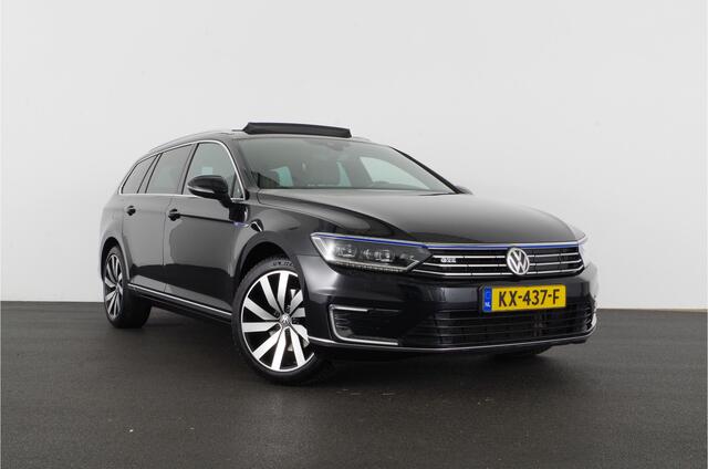Volkswagen PASSAT Variant 1.4 TSI GTE Highline > Pano.schuif/trekhaak/Adapt. cruise/Camera/stoelverwarming...