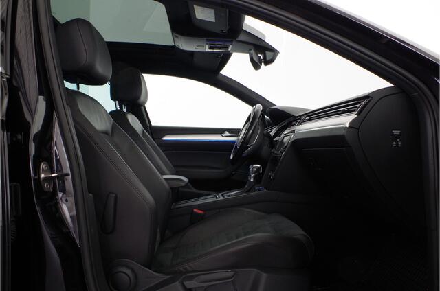 Volkswagen PASSAT Variant 1.4 TSI GTE Highline > Pano.schuif/trekhaak/Adapt. cruise/Camera/stoelverwarming...