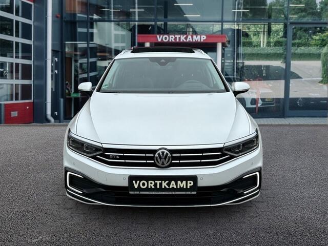 Volkswagen PASSAT 1.4 TSI DSG GTE PANO-DAK/TREKHAAK/360-CAMERA/MEMORY/E-KLEP/DYNAU