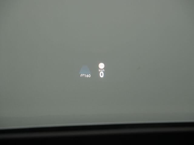 Volkswagen PASSAT Variant 1.5 272 pk DSG eHybrid R-Line Edition | Panoramadak | Trekhaak | IQ Light | Rondomzicht camera | Head-up display | Adaptief onderstel | Stoel-/achterbankverwarming